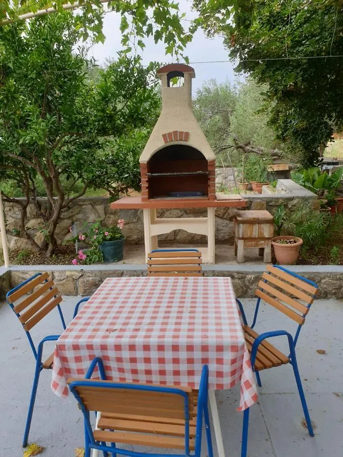 Apartments Davorka Banjol