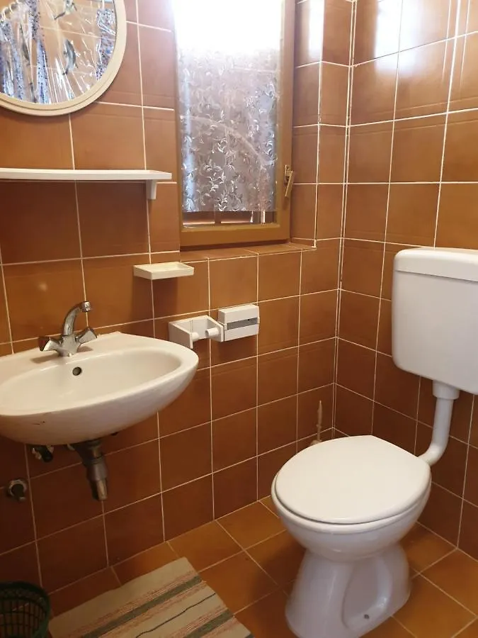 Apartments Davorka Banjol 0*,  Croatia